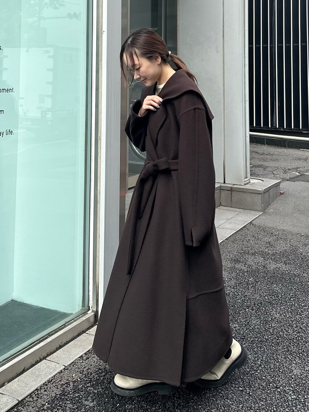 nana(PUBLIC TOKYO 神宮前 W)｜PUBLIC TOKYOのチェスターコートを