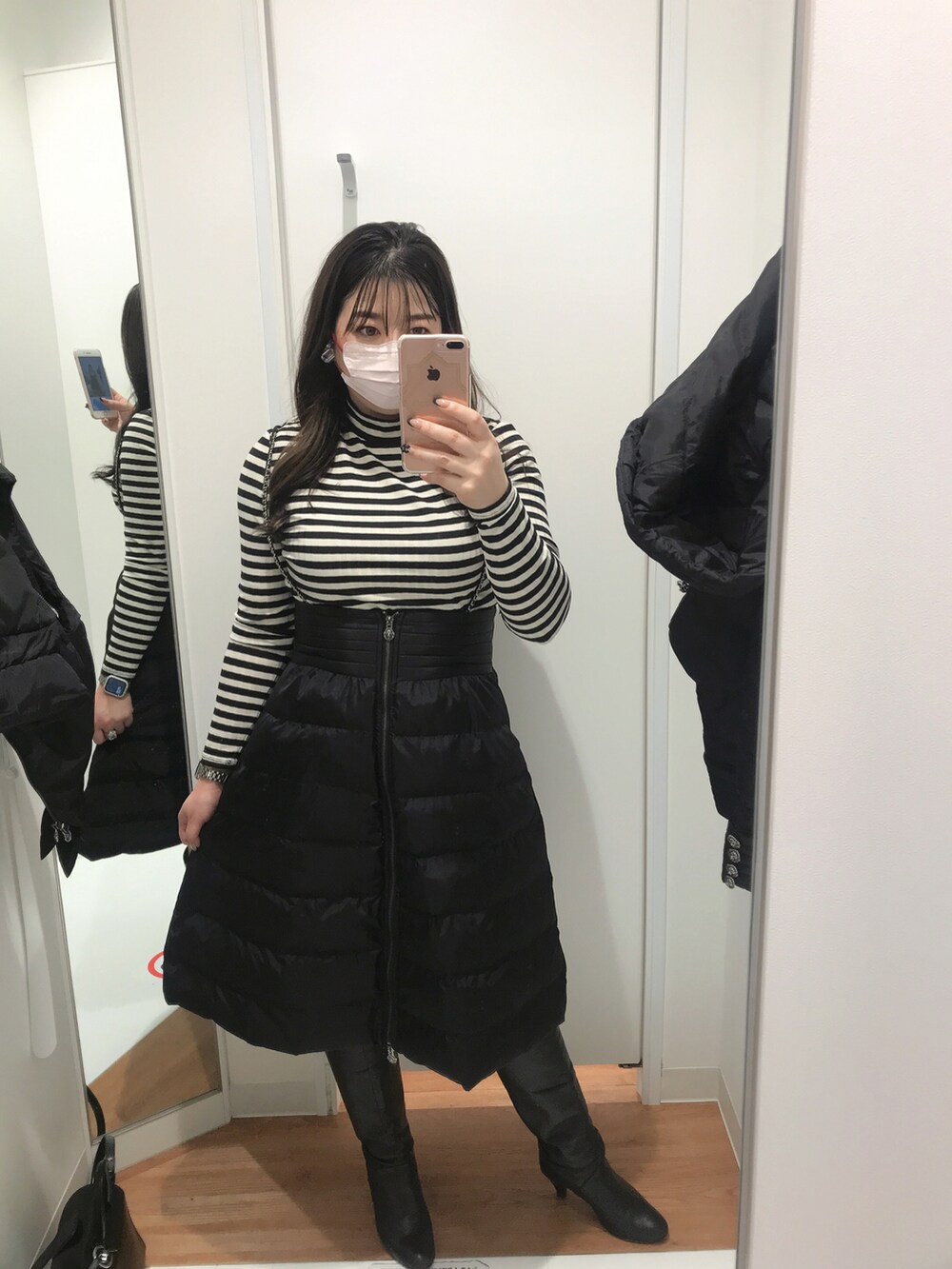 「大人コーデ、モノトーンコーデ、ヴァクトーヴォヤージュ、おしゃれさんと繋がりたい、いいね、save、フォローお願いします🤑、H&M、ZARA、セットアップ」｜「ヴァクトーヴォヤージュのアイテム（ダウンジャケット/コート、ブラック系）」を使った、Eri さん（レディース・161cm）の冬コーディネートの2枚目の写真