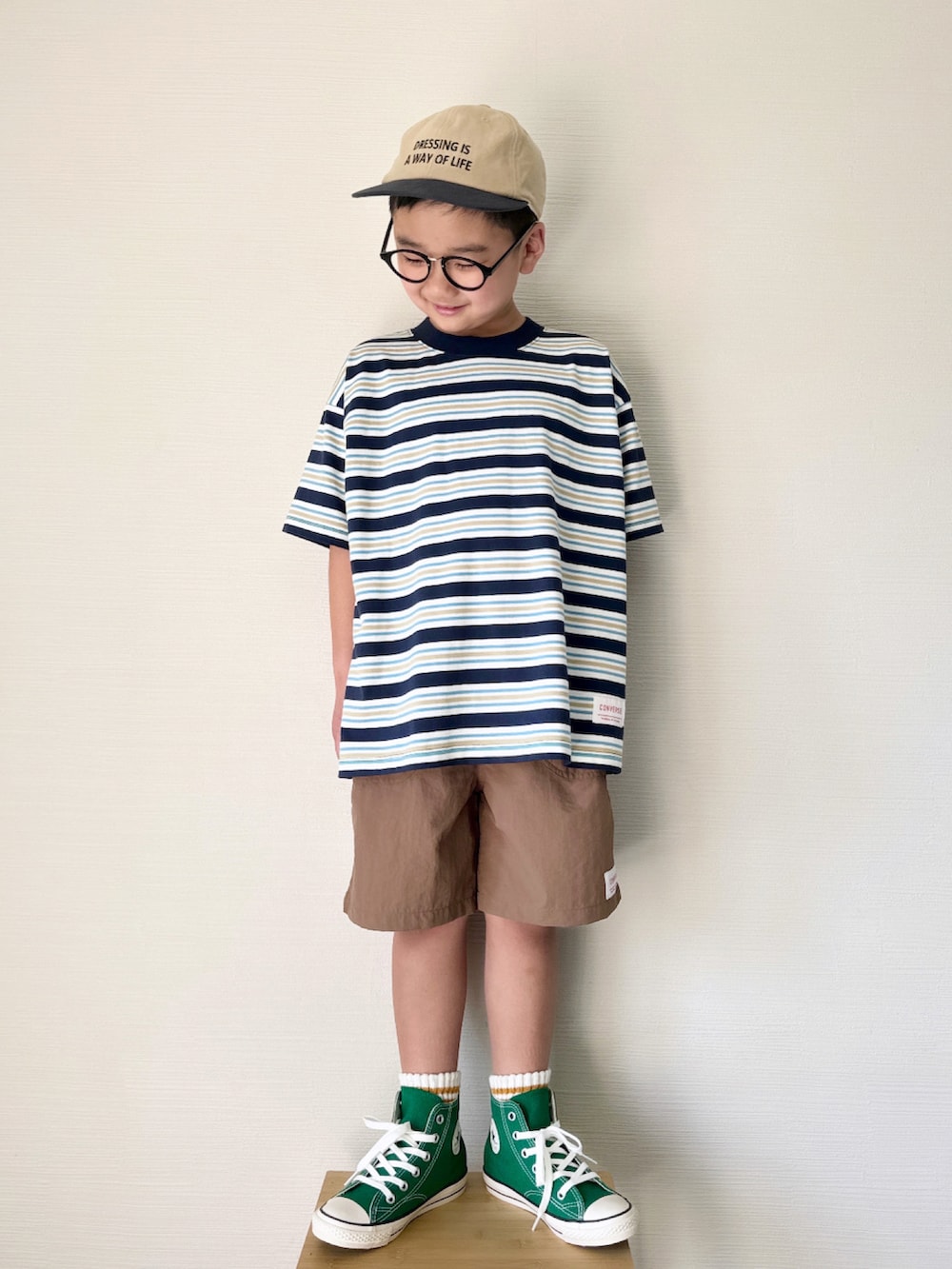 「春めき満開コーデ、春色、ボーダー、コンバース、converse、シンプルコーデ、ハイカットスニーカー、プチプラ、バースデイ、男の子、小学生、ハーフパンツ、グリーン、カジュアル、Tシャツ」｜「Birthdayのアイテム（Tシャツ/カットソー、グリーン系）」を使った、yo_yoさん（キッズ・127cm）の春コーディネートの4枚目の写真