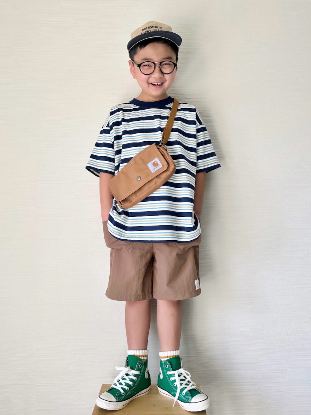 「春めき満開コーデ、春色、ボーダー、コンバース、converse、シンプルコーデ、ハイカットスニーカー、プチプラ、バースデイ、男の子、小学生、ハーフパンツ、グリーン、カジュアル、Tシャツ」｜「Birthdayのアイテム（Tシャツ/カットソー、グリーン系）」を使った、yo_yoさん（キッズ・127cm）の春コーディネートの2枚目の写真
