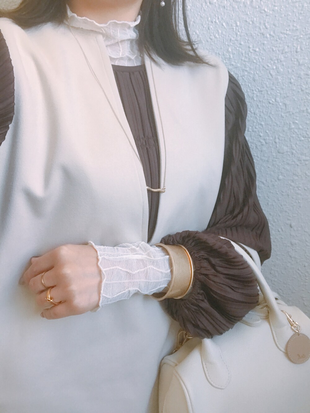 「talbyyumi、Amourire、amourirebyyumi、しまむら購入品、しまパト、しまむら、淡色女子、淡色コーデ、プチプラファッション、プチプラコーデ」｜「LUNACIONのアイテム（トップス、ホワイト系）」を使った、さやかさん（レディース・161cm）の秋コーディネートの2枚目の写真