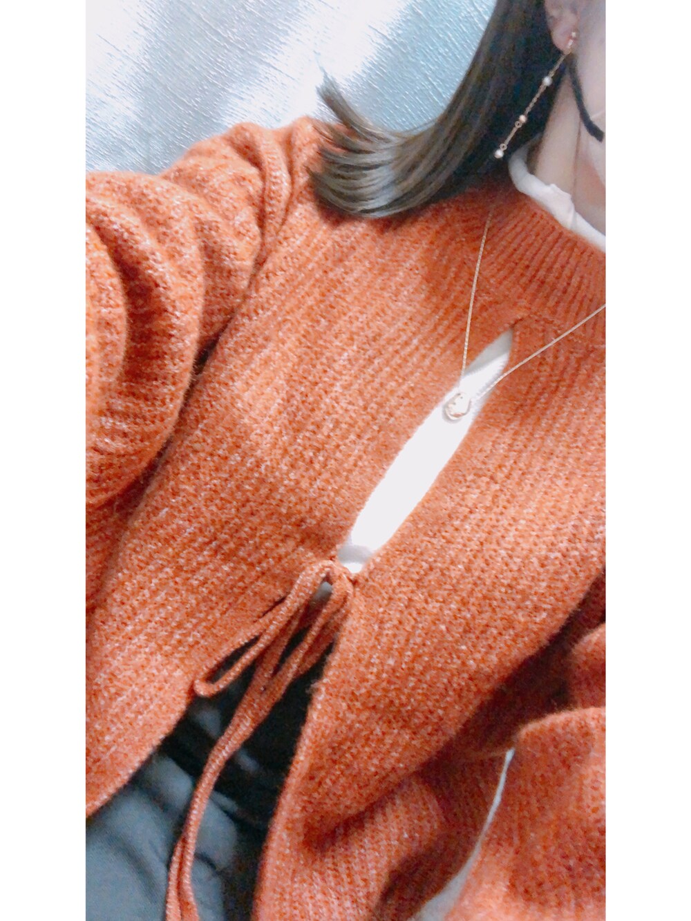 「talbyyumi、しまむら購入品、しまパト、しまむら、淡色女子、淡色コーデ、プチプラファッション、プチプラコーデ」｜「tal. by yumi.のアイテム（イヤリング、ゴールド系）」を使った、さやかさん（レディース・161cm）の冬コーディネートの3枚目の写真