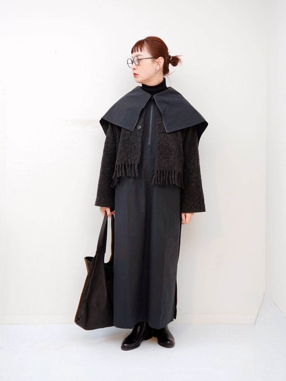 「エアリフト、セーラーカラー、個性派、ワンピース、メガネ女子」｜「BEAMS BOYのBEAMS BOY / フリンジ デタッチカラー ブルゾン（ブルゾン、グレー系）」を使った、よちさん（レディース・157cm）の冬コーディネートの2枚目の写真