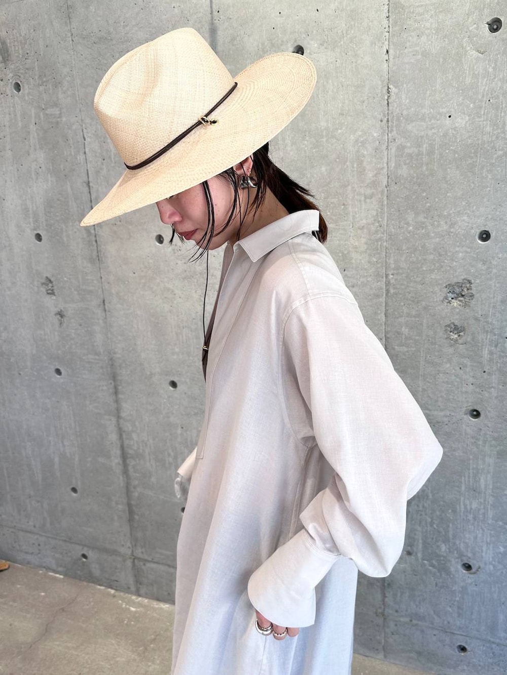 「Chaos、ワンピース、夏コーデ、モード、フェミニン、ベーシック/シンプル」｜「ChaosのChaos(カオス)/◆WHY NOT NOW◆ナウアットデニム（デニムパンツ、ブルー系）」を使った、chaos_asaさん（レディース・162cm）の春コーディネートの6枚目の写真