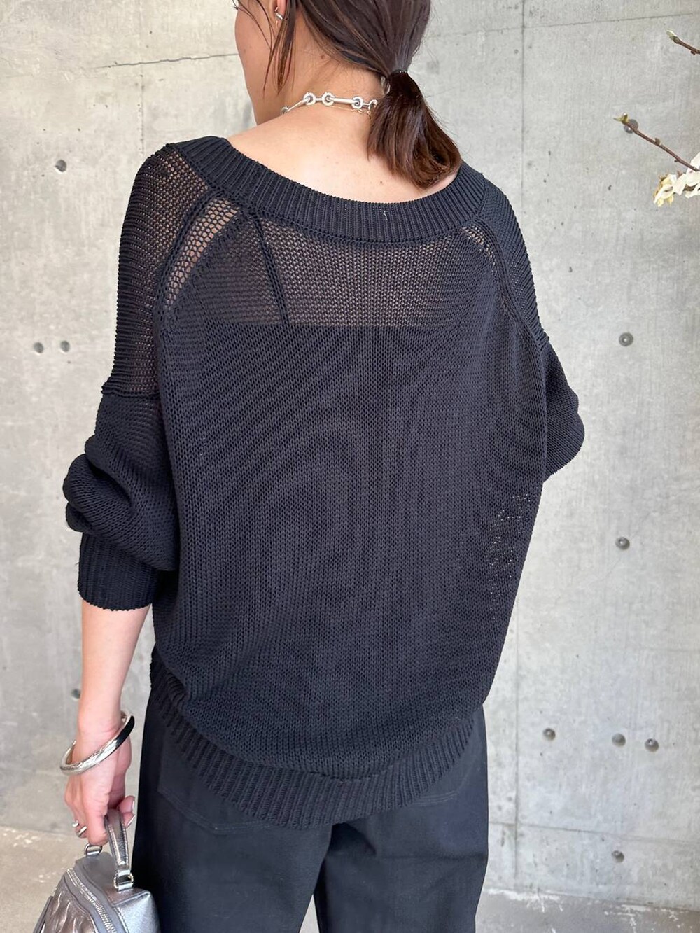 「モード、フェミニン、ベーシック/シンプル、Chaos」｜「ChaosのChaos(カオス)/バレリベアトップ（その他トップス、ブラック系）」を使った、chaos_asaさん（レディース・162cm）の冬コーディネートの6枚目の写真