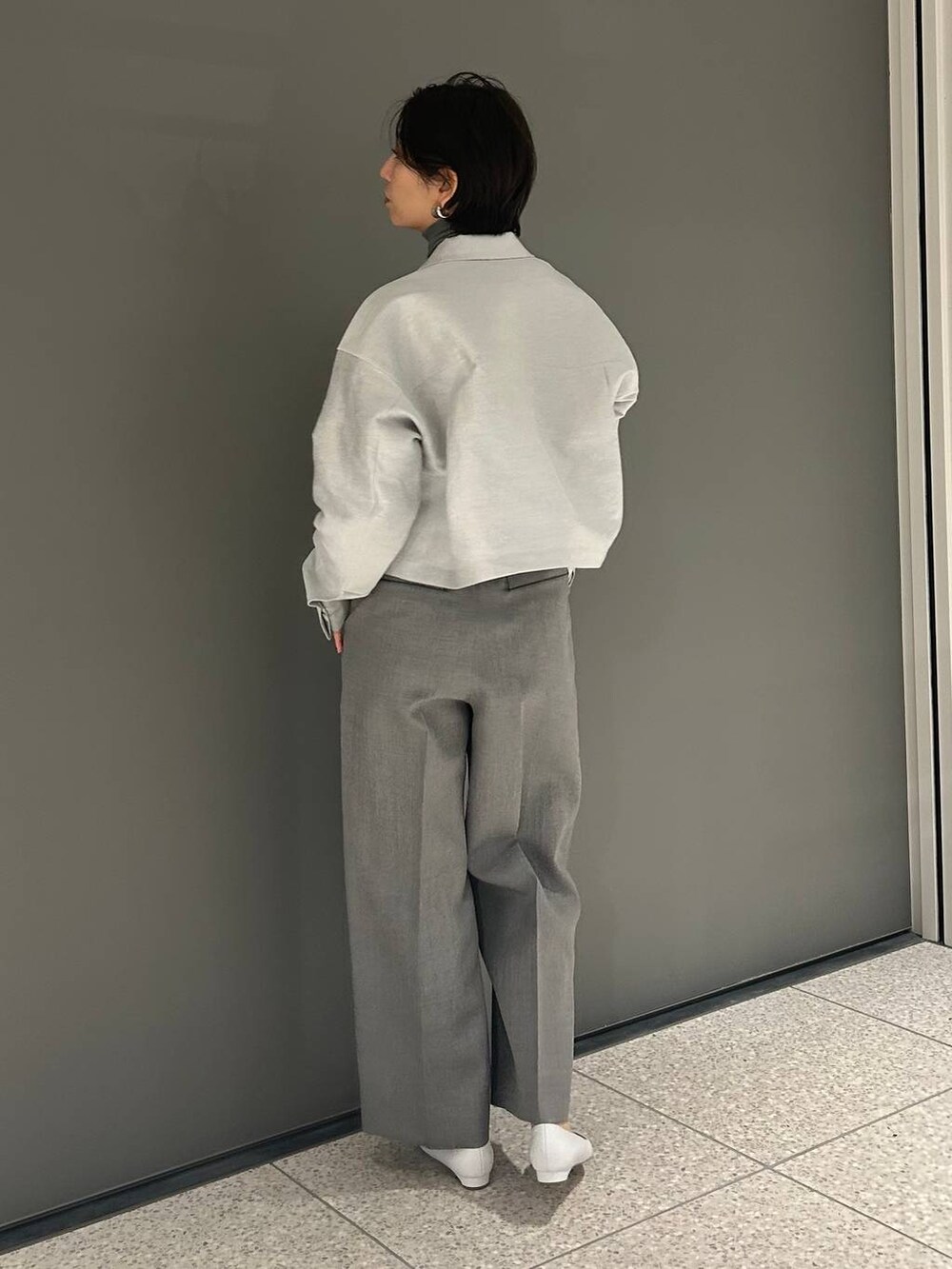 「パンツ、Chaos、ニット、きれいめ、ベーシック/シンプル、体型カバー、ジャケット、アウター、春コーデ、冬コーデ」｜「MANUELAのChaos(カオス)/＜MANUELA＞別注ベルト（ベルト、ブラック系）」を使った、chaos_haseさん（レディース・169cm）の冬コーディネートの3枚目の写真