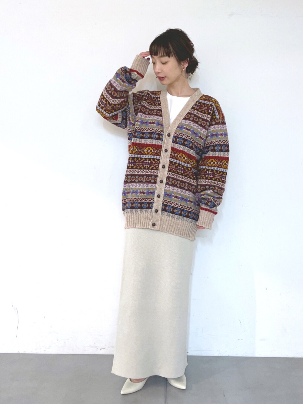 美品 Jamieson’s フェアアイル柄 胡桃ボタン ウールニットカーディガン 美品 Jamieson's フェアアイル柄 胡桃ボタン ウールニットカーディガン