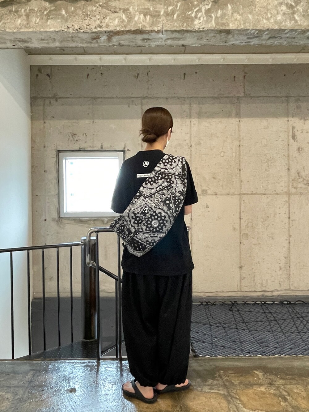 「summer、minsobi、minsobi_official、minsobi_daily、daily look、black、WIDE SILHOUETTE STYLE、Wide Pants」｜「RICHARDSONの【Richardson/リチャードソン】Hiroji Kubota Tシャツ（Tシャツ/カットソー、ブラック系）」を使った、fey0ppさん（レディース・165cm）の夏コーディネートの2枚目の写真