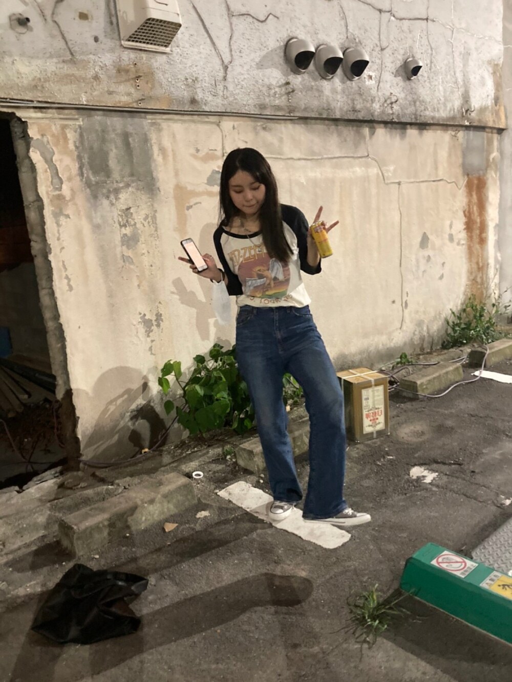 「バンドT、ラグランTシャツ、アメカジ、vintage、古着、casual」｜「usedのアイテム（Tシャツ/カットソー、その他）」を使った、miicさん（レディース・159cm）の夏コーディネートの3枚目の写真