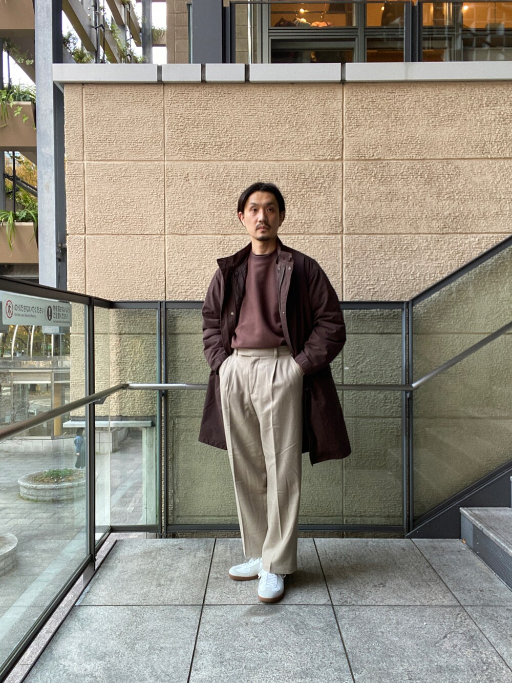 「スウェット、モッズコート、FORK&SPOON、URBAN RESEARCH DOORS、URBAN RESEARCH DOORS MENS、GERMAN TRAINER、フラノパンツ、PATRICK×DOORS」｜「FORK&SPOONのFORK&SPOON　モッズコート（モッズコート、ブラウン系）」を使った、tsubakiさん（メンズ・178cm）の秋コーディネートの2枚目の写真