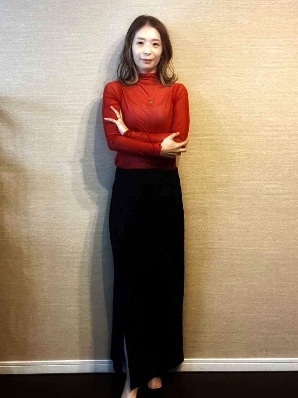 「きれいめカジュアル、おしゃれさんと繋がりたい、大人コーデ、春服コーデ、低身長コーデ、タイトスカート、シンプル、メロウトップス、アラフォー、ファッション」｜「IENAのアイテム（ノーカラージャケット、ブラック系）」を使った、Chikaさん（骨格ウェーブ・レディース・154cm）の冬コーディネートの2枚目の写真