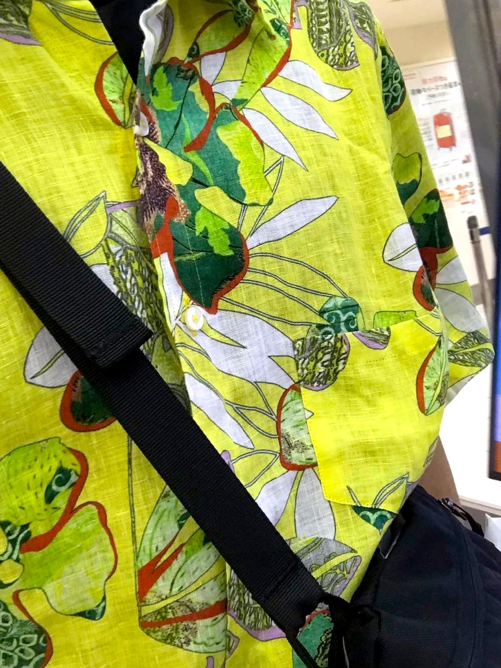 「春服、今日のコーデ、大人カジュアル、休日スタイル、キレイめ、デニム、春カラー、メンズコーデ、春夏コーデ、NIKE、シャツスタイル、アウトドアスタイル、夏コーデ、夏」｜「Levi'sのアイテム（デニムパンツ、ブルー系）」を使った、ttt0202takumiさん（メンズ・176cm）の春コーディネートの2枚目の写真