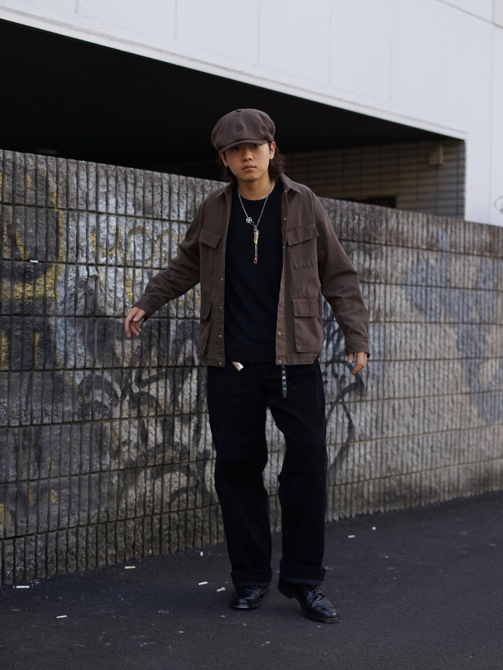 「未来のWEARISTAプロジェクト、メンズコーデ、秋、オトナカジュアル、今日のコーデ、シンプル、SCHOTT、schott West、ショット、キャスケット、クラシック、きれいめカジュアル、ブーツ、革靴」｜「schottのSchott/ショット/HERRINBONE FATIGUE SHIRT/ヘリンボーン ファティーグシャツ（シャツ/ブラウス、ブラウン系）」を使った、Yuitoさん（メンズ・173cm）の秋コーディネートの2枚目の写真