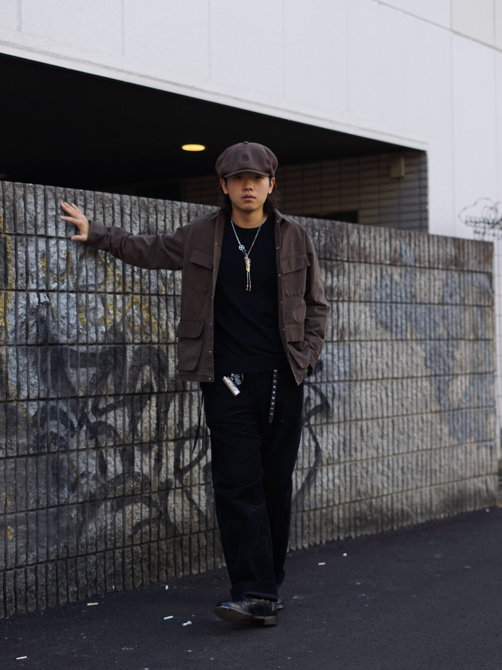 「未来のWEARISTAプロジェクト、メンズコーデ、秋、オトナカジュアル、今日のコーデ、シンプル、SCHOTT、schott West、ショット、キャスケット、クラシック、きれいめカジュアル、ブーツ、革靴」｜「schottのSchott/ショット/HERRINBONE FATIGUE SHIRT/ヘリンボーン ファティーグシャツ（シャツ/ブラウス、ブラウン系）」を使った、Yuitoさん（メンズ・173cm）の秋コーディネートの4枚目の写真