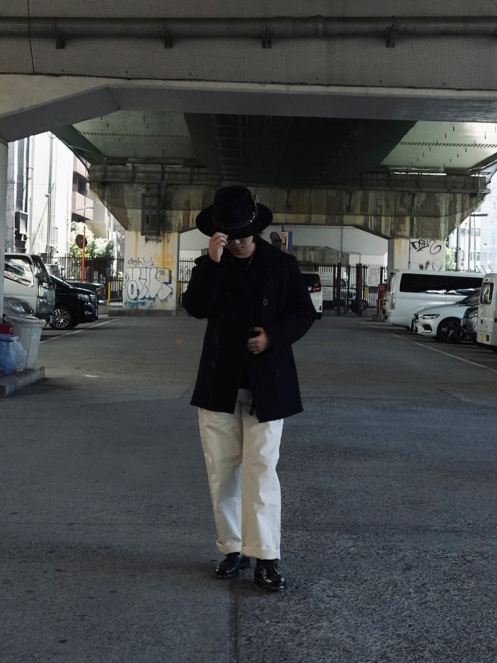 「秋冬コーデ、カジュアル、お洒落さんとつながりたい、メンズファッション、冬コーデ、キレイめ、SCHOTT、schott West、ワークパンツ、ピーコート、Pea Coat、未来のWEARISTAプロジェクト」｜「schottのSchott/ショット740US PEACOAT/ピーコート（ピーコート、ブルー系）」を使った、Yuitoさん（メンズ・173cm）の秋コーディネートの2枚目の写真