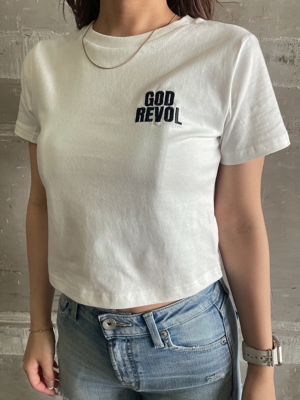 「GYDA、GYDAコーデ、gydaコーデ、gydaデニム、デニムコーデ、カジュアルコーデ、Tシャツコーデ、骨格ウェーブ、イエベ春、155㎝コーデ」｜「GYDAのGOD REVOL GYDALMATIAN ショートTシャツ（Tシャツ/カットソー、ホワイト系）」を使った、arisaさん（レディース・155cm）の夏コーディネートの6枚目の写真