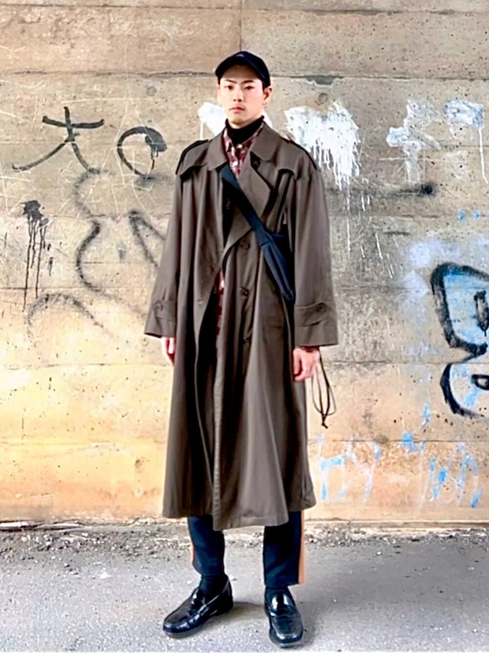 Christian Diorのトレンチコートを使った人気ファッション