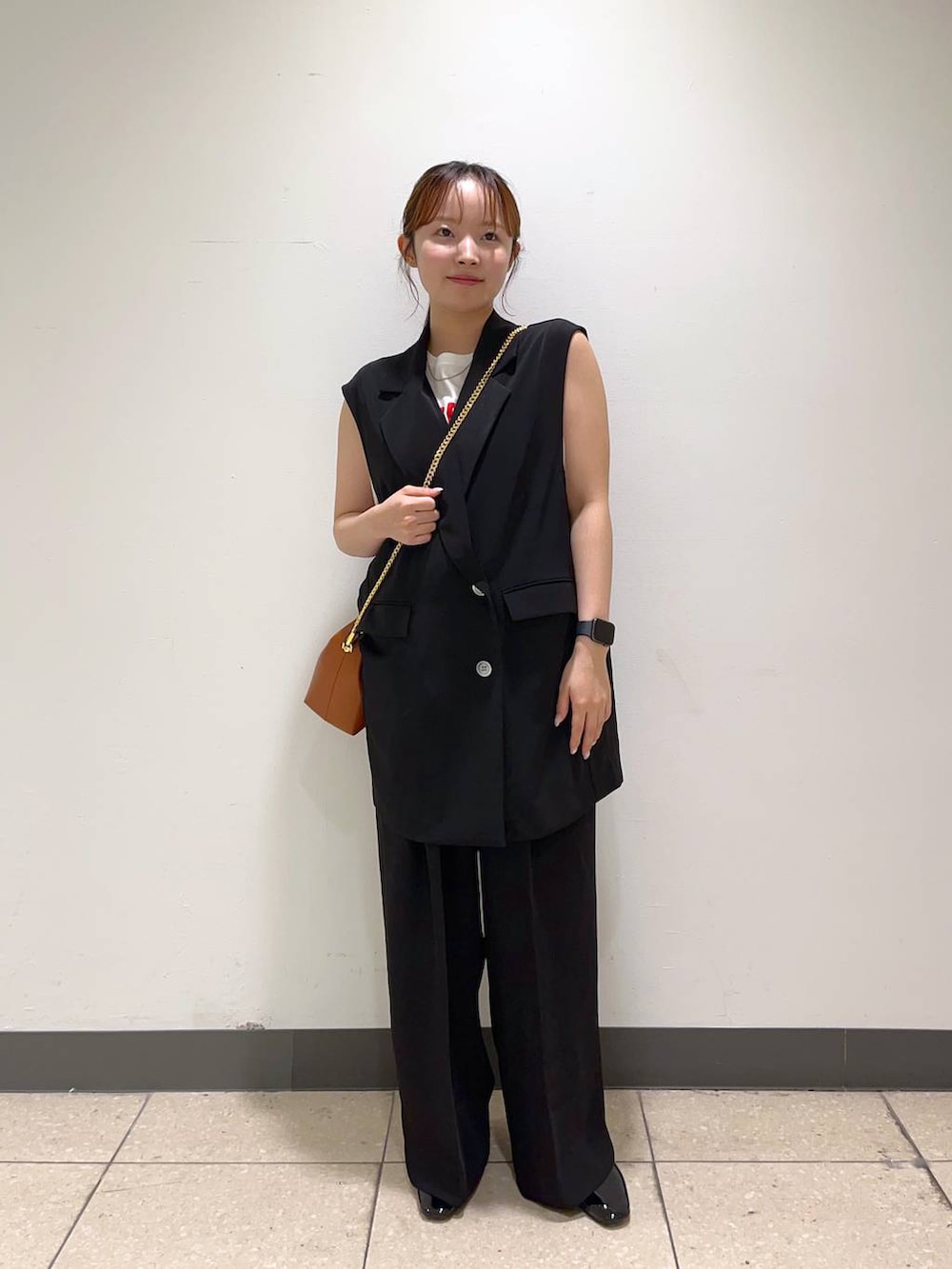 「低身長、高見え、きれいめ、骨格ストレート、BARNYARDSTORM、カジュアル、カジュアルコーデ、春コーデ、春夏コーデ、夏コーデ、秋コーデ、秋冬新作、ラフ、きれいめカジュアル、雨の日コーデ」|「MazellのMazell / 撥水AMEHAREビットローファー(レインシューズ、ブラック系)」を使った、karafulさん(レディース・147cm)の夏コーディネートの5枚目の写真