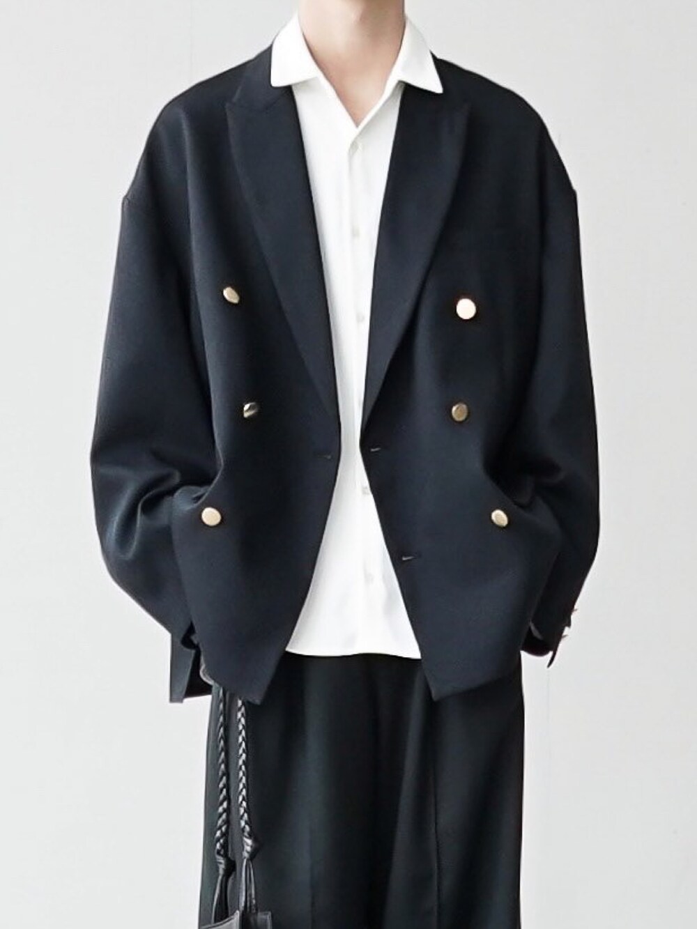 「soerteのOver size 6B assort blazer / オーバーサイズ６ボタンアソートブレザー（テーラードジャケット、ブルー系）」を使った、あすさん（メンズ・176cm）の秋コーディネートの3枚目の写真