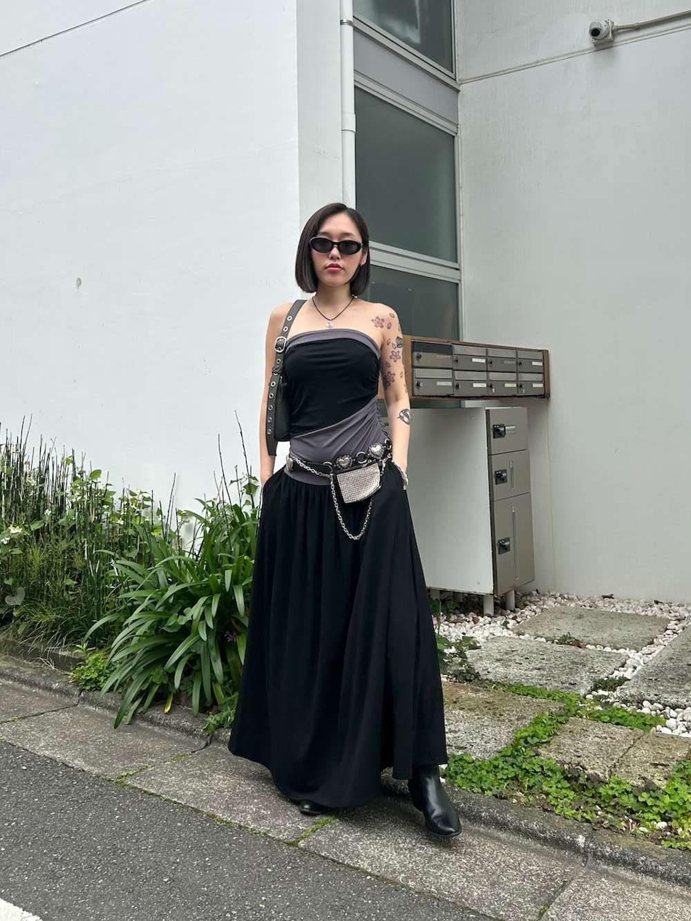 「ワンピース、ベアワンピ、FIG&VIPER、フィグアンドヴァイパー(FIG&VIPER)」｜「FIG&VIPERの配色ベアロングOP（ワンピース、ブラック系）」を使った、FIG&VIPER_NOZOHAさん（レディース・165cm）の夏コーディネートの3枚目の写真