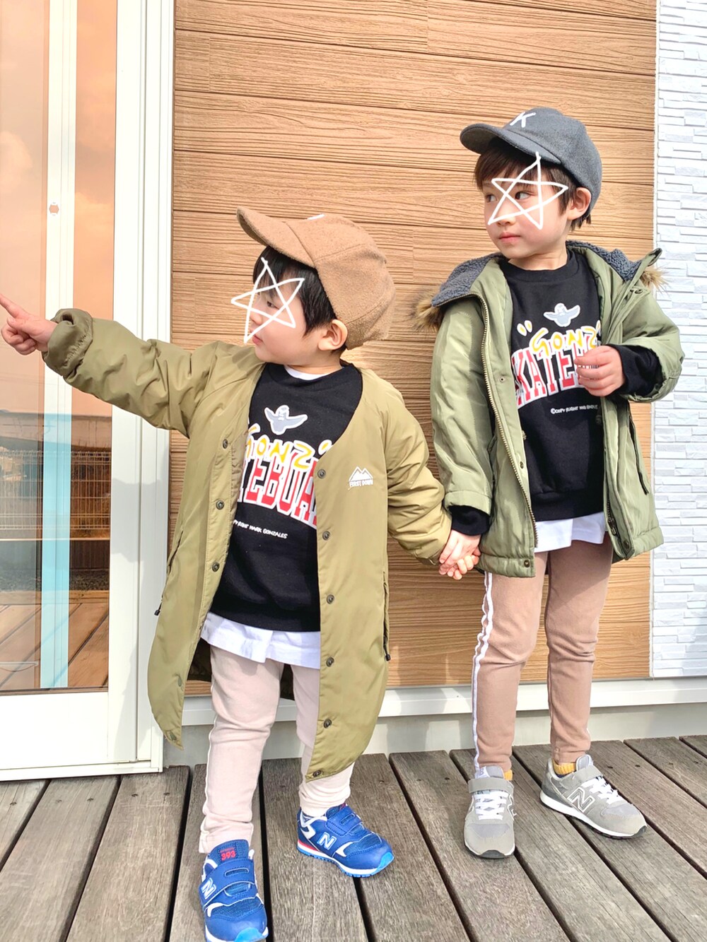 「キッズファッション、スウェット、レイヤードスタイル、ビッグシルエット、男の子、兄弟コーディネート、おそろいコーデ、マークゴンザレス、ニューバランス、シンプルコーデ、キャップ、スニーカー、あったかコーデ、プチプラ、モッズコート」｜「GUのアイテム（モッズコート、グリーン系）」を使った、s n さん（キッズ・110cm）の冬コーディネートの2枚目の写真