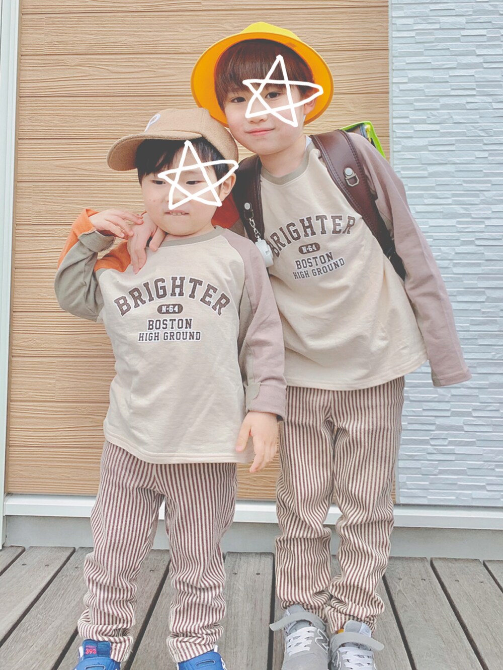 「男の子、小学生、6歳、キッズコーデ、シンプルコーデ、兄弟コーディネート、おそろいコーデ、3歳、春コーデ、ストライプ、ブラウン、プチプラ、キャップ、ロンT、ZOZOKIDSDAY」｜「しまむらのアイテム（Tシャツ/カットソー、ベージュ系）」を使った、s n さん（キッズ・110cm）の春コーディネートの2枚目の写真