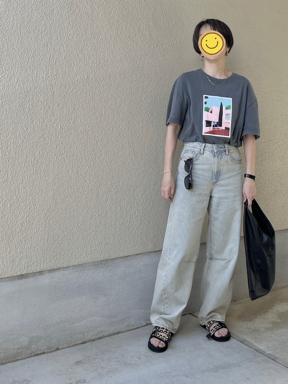 「夏ルックで気分アップ、夏コーデ、デニム、Tシャツ、ラフ、ラフコーデ、プチプラ、GU、ZARA、ショートヘア、低身長、アラフォー、アラフィフ、40代ファッション」｜「UNITED ARROWSの＜ARIZONA LOVE（アリゾナ ラブ）＞チェーン サンダル（サンダル、ブラック系）」を使った、jemilemoさん（レディース・153cm）の夏コーディネートの3枚目の写真