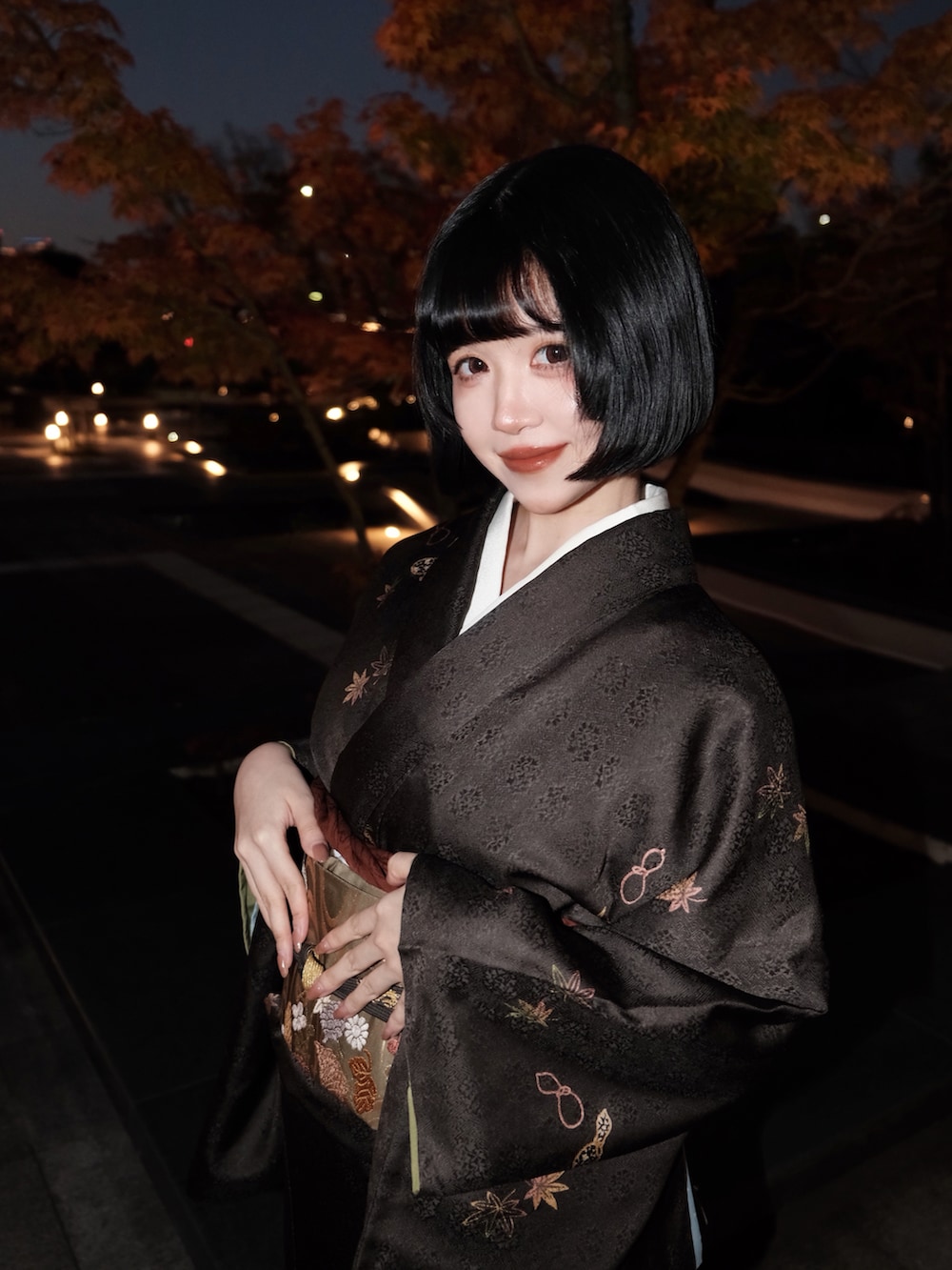 「最近のいい感じコーデ、大人女子、おでかけコーデ、今日のコーデ、モノトーンコーデ、きれいめコーディネート、着物コーデ、着物」｜「着物のアイテム（その他、グレー系）」を使った、ameさん（レディース・165cm）の冬コーディネートの2枚目の写真