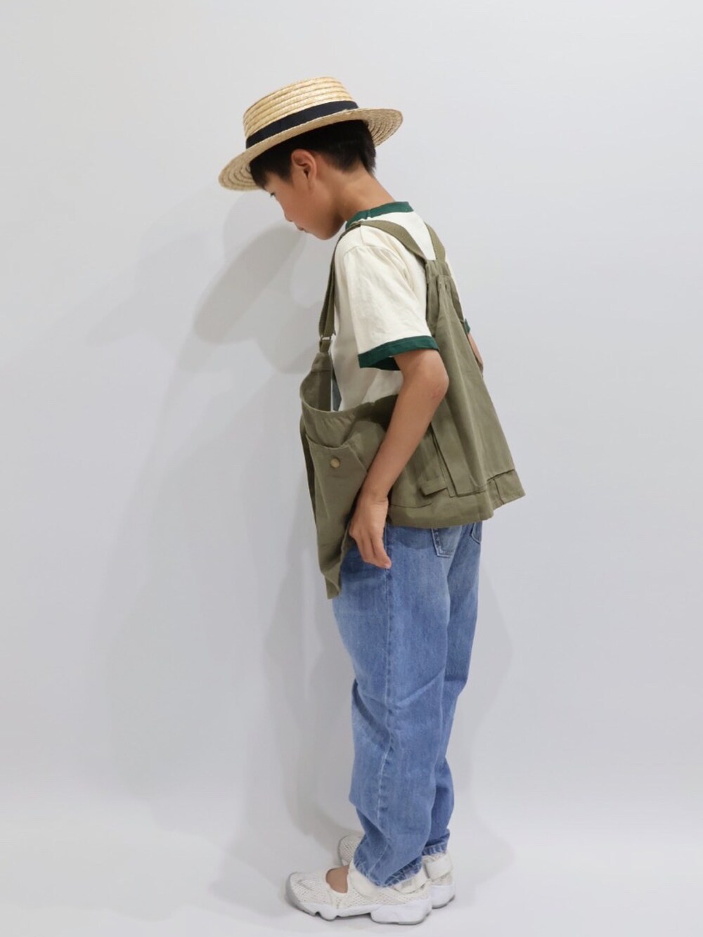 「お出かけコーデ日記、ベスト、カンカン帽、デニム、デニムパンツ、エアリフト、カジュアルコーデ、NIKE、初夏コーデ、春夏コーデ、休日スタイル」｜「西松屋のアイテム（帽子、ベージュ系）」を使った、Nana…Haku…‪‪さん（キッズ・100cm）の春コーディネートの4枚目の写真