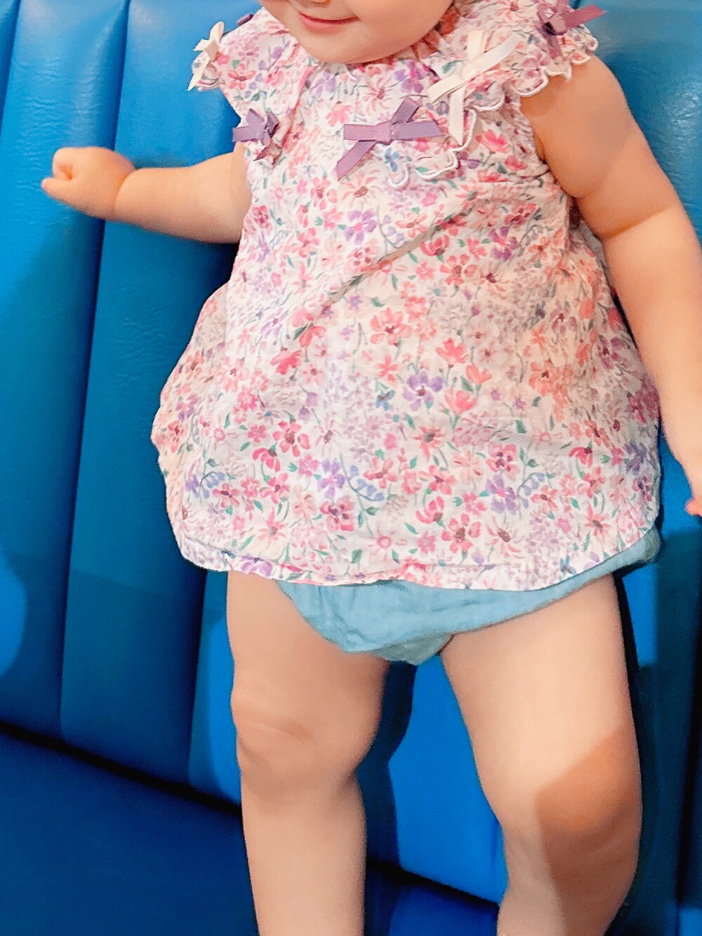 「ベビーコーデ、ベビー服、赤ちゃん、夏コーデ、1歳、おでかけコーデ、かわいい、淡色コーデ、パープル、女の子、80cm」｜「petit mainのアイテム（その他ベビーウェア、ブルー系）」を使った、suさん（レディース・153cm）の秋コーディネートの2枚目の写真
