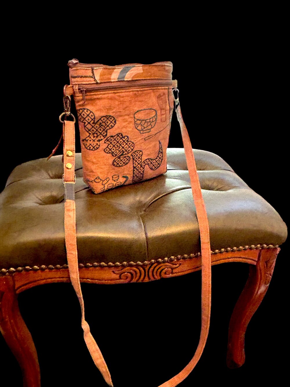 その他のハンドバッグを着用したレディースの夏コーディネートの2枚目の写真