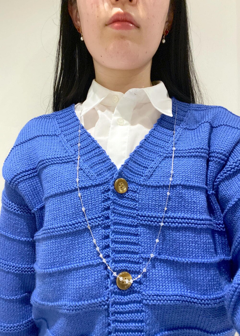 「ロペピクニック、ropepicnic_snap、初春コーデ、春コーデ、お出かけコーデ、フェスコーデ、推し活コーデ、女子会コーデ、大人カジュアル、レイヤード、パンツスタイル、カジュアルコーデ、ROPÉ PICNIC、ナチュラル、ブルべ夏」|「ROPE' PICNICの16mmカーブラウンドバックルベルト(ベルト、ブラック系)」を使った、ゆたさん(レディース・155cm)の春コーディネートの5枚目の写真