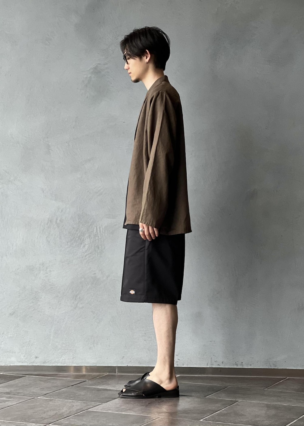 「初春コーデ、春コーデ、初夏コーデ」｜「Dickiesの《別注》【DICKIES/ディッキーズ】PINTUCK SHORTS（その他パンツ、ブラック系）」を使った、kodai kanomataさん（メンズ・172cm）の春コーディネートの2枚目の写真