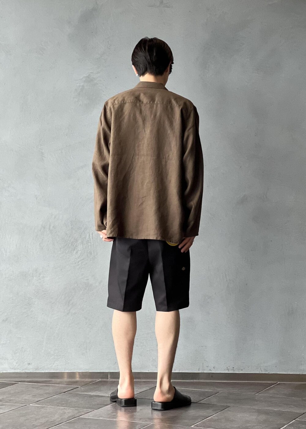 「初春コーデ、春コーデ、初夏コーデ」｜「Dickiesの《別注》【DICKIES/ディッキーズ】PINTUCK SHORTS（その他パンツ、ブラック系）」を使った、kodai kanomataさん（メンズ・172cm）の春コーディネートの3枚目の写真