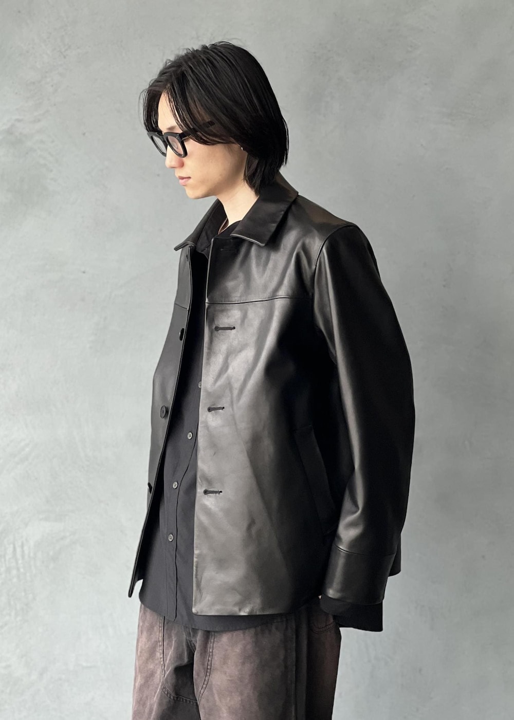 「初春コーデ、春コーデ」｜「ADAM ET ROPE'のシープレザー カーコート / カバーオール（カバーオール、ブラック系）」を使った、kodai kanomataさん（メンズ・172cm）の冬コーディネートの5枚目の写真