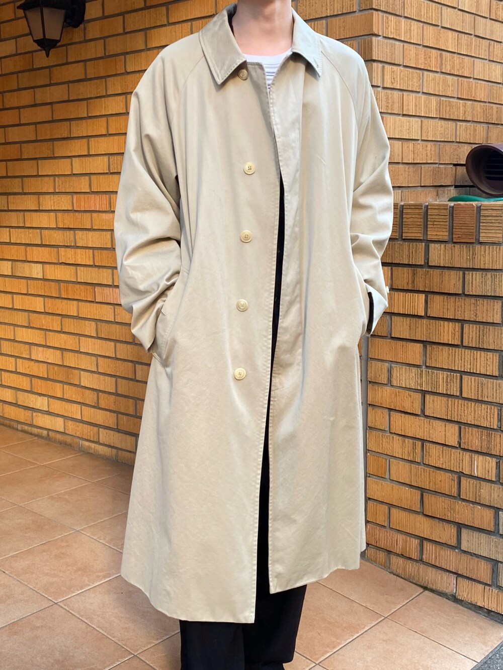 COMOLI ベージュ ステンカラーコート COMOLI ベージュ ステンカラーコート COMOLIのステンカラー