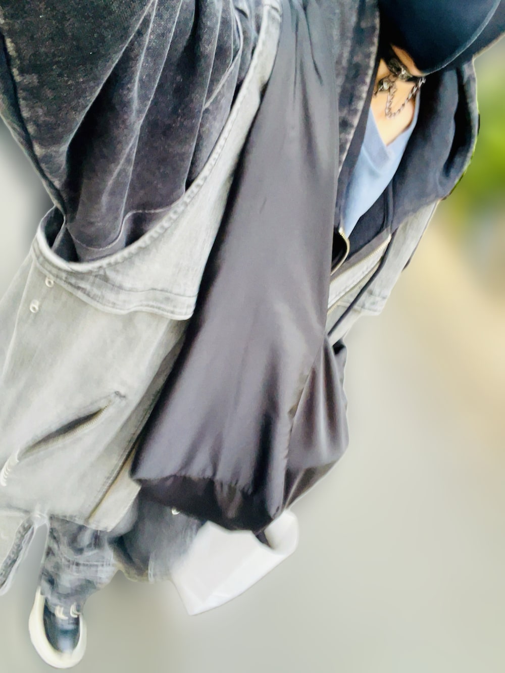 「地雷、地雷系、サブカル地雷、ADRER、CLEL、WEGO、デニム、キャップ、パーカー、カーゴパンツ、冬コーデ、低身長、低身長コーデ、カジュアルコーデ、ストリートコーデ」｜「ADRERの【ADRER】ハイソールリングダッドスニーカー（スニーカー、ブラック系）」を使った、soy65さん（メンズ・169cm）の冬コーディネートの3枚目の写真