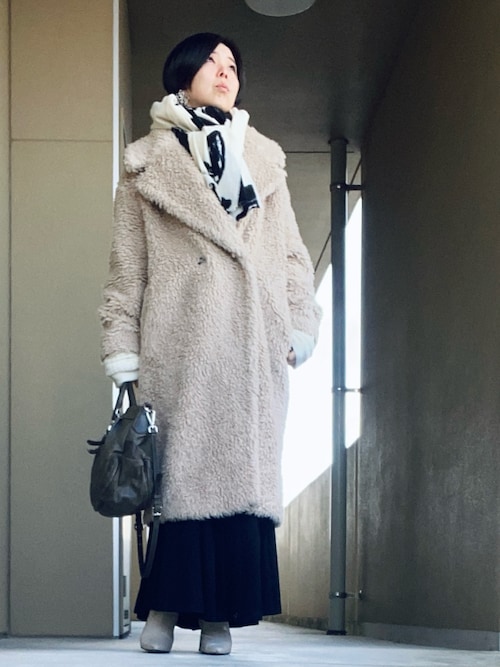 ZARAのアイテムを使った「テディベアコート」の人気ファッション