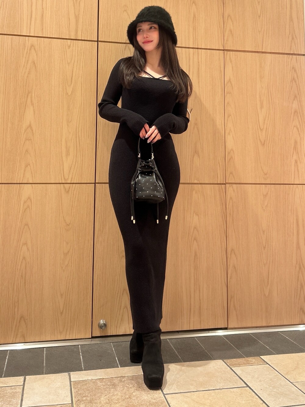 その他の福袋/福箱、ブラック系のハットを着用したレディースの秋コーディネートの3枚目の写真