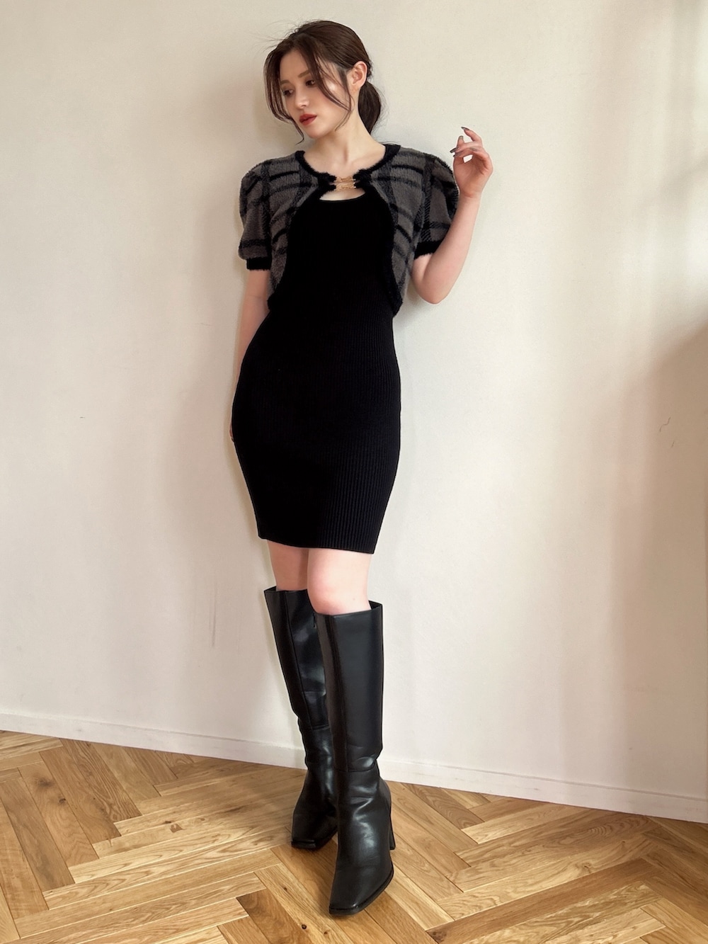 その他のワンピースを着用したレディースの夏コーディネートの2枚目の写真