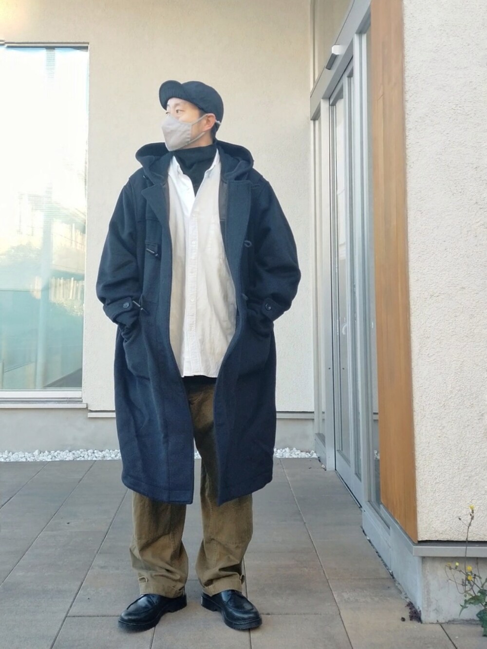 「ダッフルコート、ミリタリー、m47、軍パン、革靴、白シャツ、タートルネック、シンプル」｜「FREAK'S STOREのVULCAIN/バルカン BSダッフルコート/ダッフルコート（ダッフルコート、ブルー系）」を使った、北极さん（メンズ・178cm）の冬コーディネートの2枚目の写真