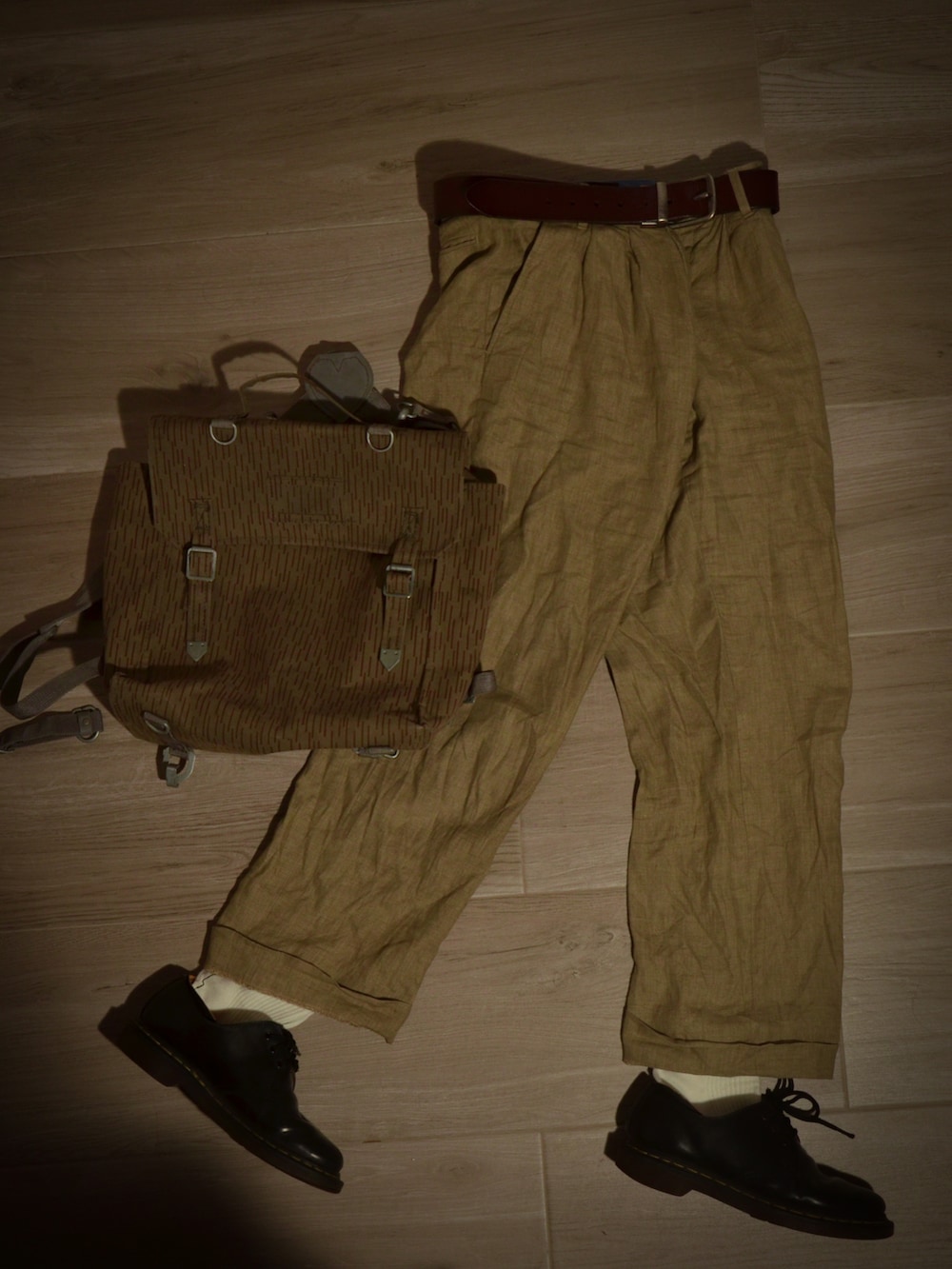 「vintage、vintage style、古着、Auburn、Auburn Tigers、BANANA REPUBLIC、Football、East German、Espner」｜「Auburn Tigerのアイテム（トップス、ブルー系）」を使った、Wemoさん（メンズ・160cm）の夏コーディネートの4枚目の写真
