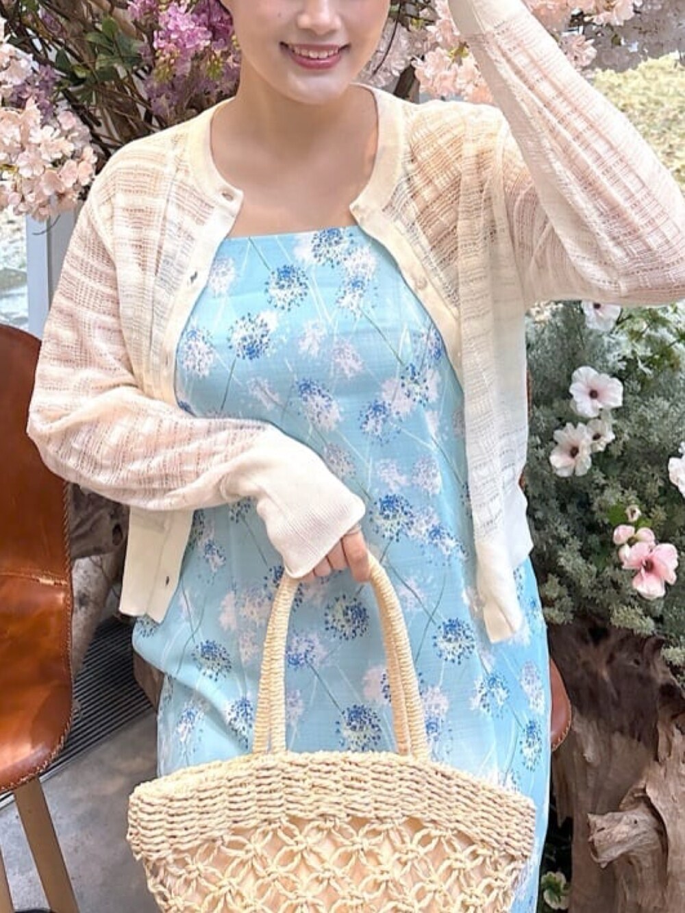 その他の浴衣、ホワイト系のその他小物を着用したレディースの春コーディネートの5枚目の写真