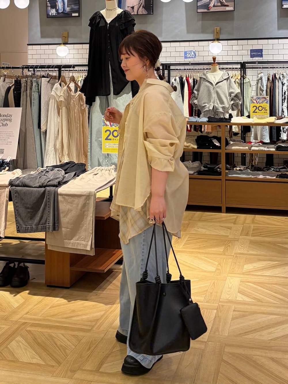 ayanoooy310(LOWRYS FARM イオンモール大和郡山)｜LOWRYS FARMのサンダルを使ったコーディネート - WEAR