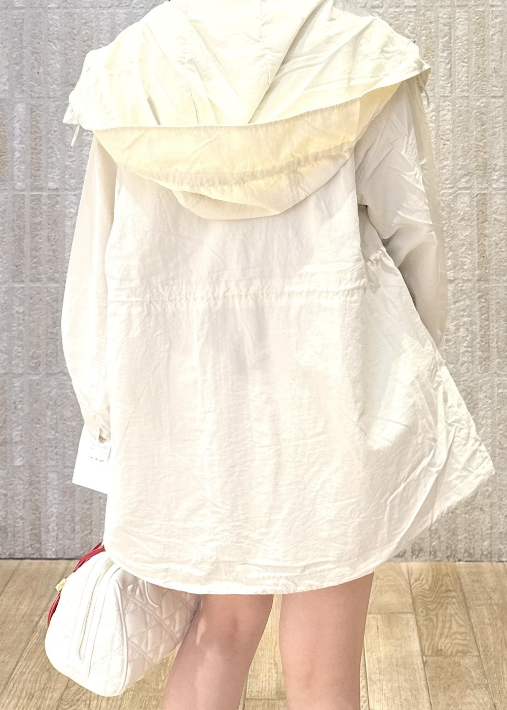「ポロトップス、襟、撥水加工、花粉ガード、調整可能、ショートパンツ、フレアタック、サマーツイード、キャメル、ロゴ、UMBRO、小顔効果、チェーン、ハート、2way」｜「UMBROの【umbro】VIS別注コラボツイルキャップ（キャップ、ブラック系）」を使った、あおいさん（レディース・158cm）の春コーディネートの8枚目の写真