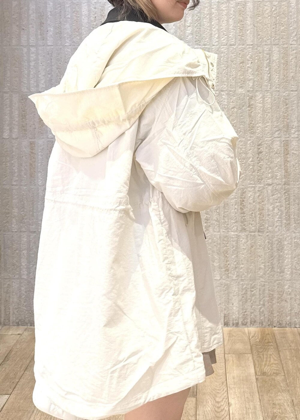「ポロトップス、襟、撥水加工、花粉ガード、調整可能、ショートパンツ、フレアタック、サマーツイード、キャメル、ロゴ、UMBRO、小顔効果、チェーン、ハート、2way」｜「UMBROの【umbro】VIS別注コラボツイルキャップ（キャップ、ブラック系）」を使った、あおいさん（レディース・158cm）の春コーディネートの5枚目の写真