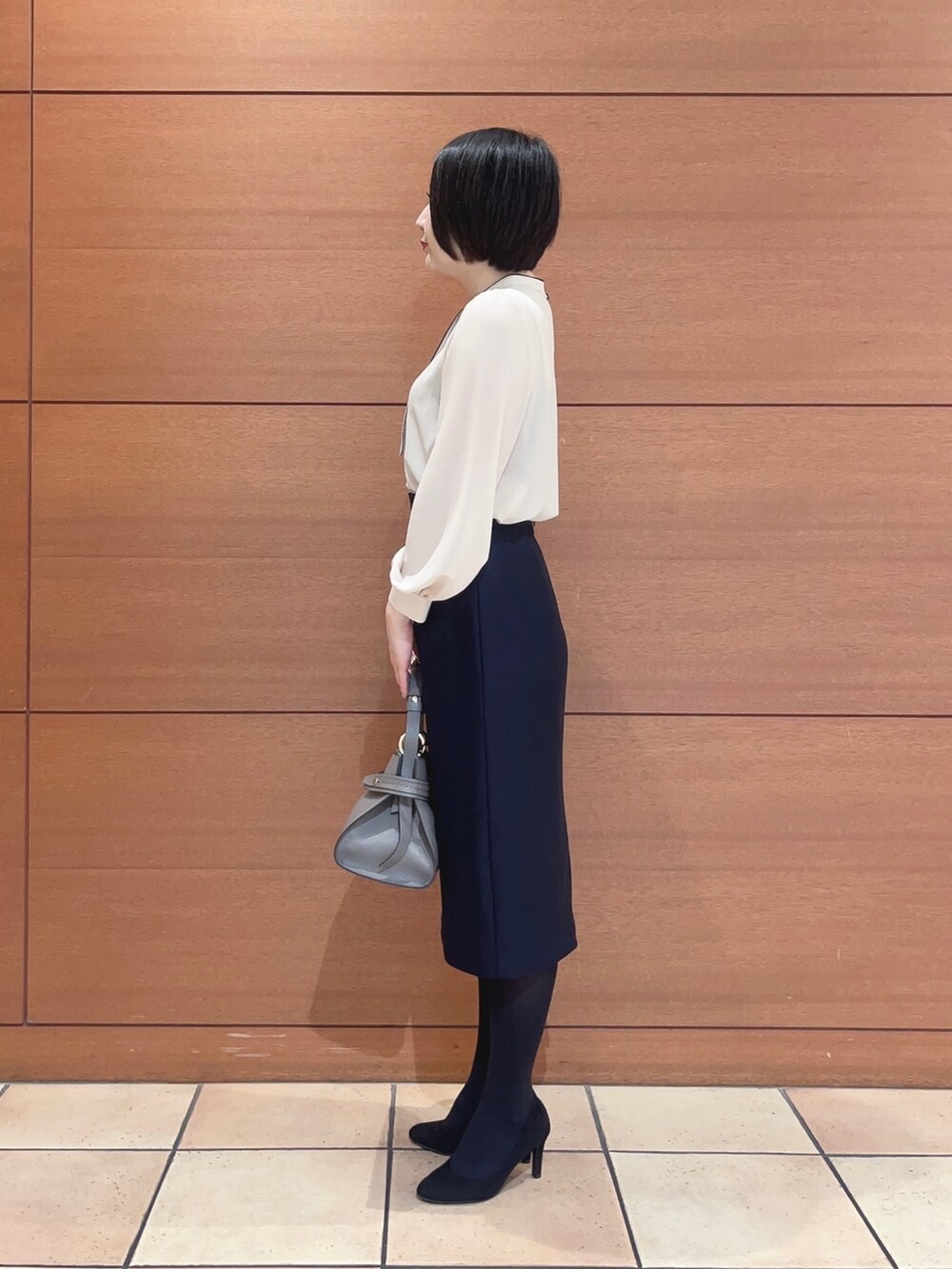 ANAYI アナイ ノーカラー スカートスーツ ANAYI（スーツ）のフリマアイテム一覧