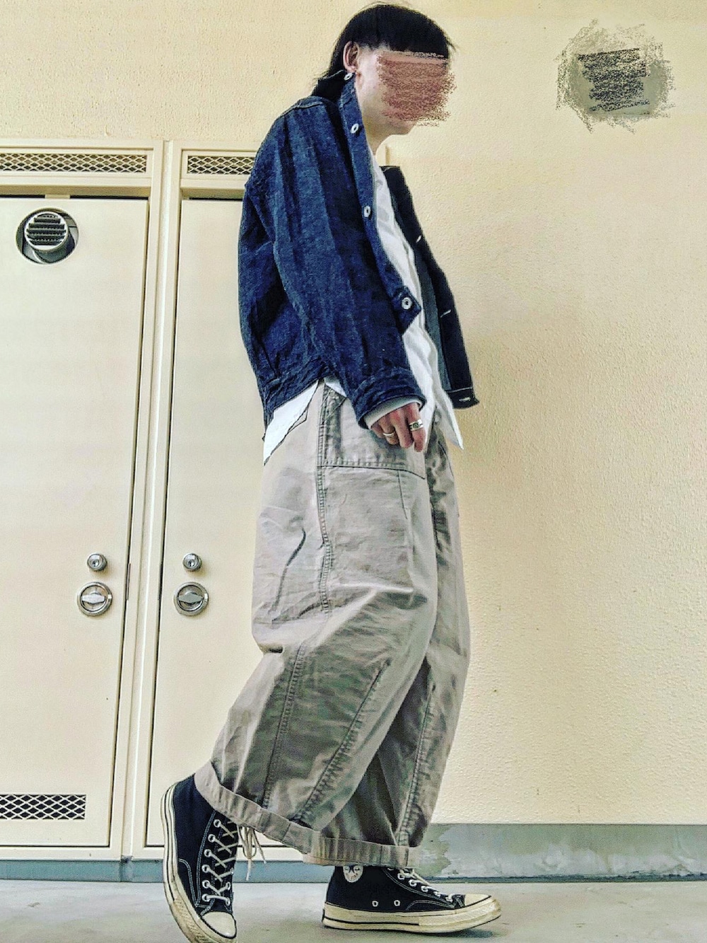 pythonさんの「H.D.Pant-Military（Needles）」を使ったコーディネートの4枚目の写真