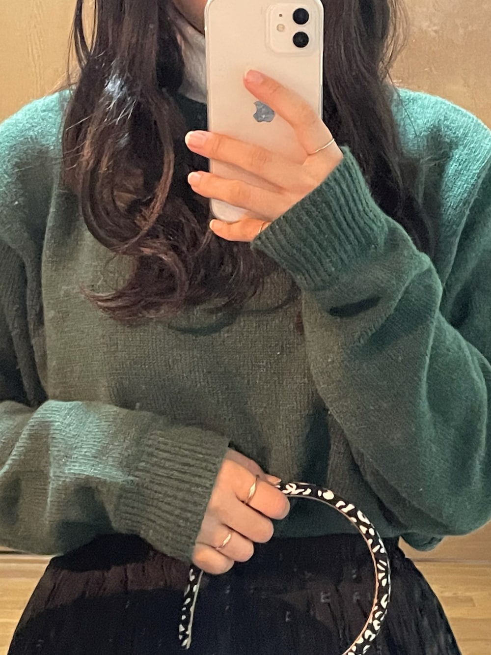 「秋コーデ、ゆったりコーデ、低身長コーデ、おしゃれさんと繋がりたい、秋服、お出かけコーデ、ロングコート、ハイネック」｜「UNIQLOのアイテム（トレンチコート、ベージュ系）」を使った、pandada516さん（レディース・159cm）の秋コーディネートの2枚目の写真