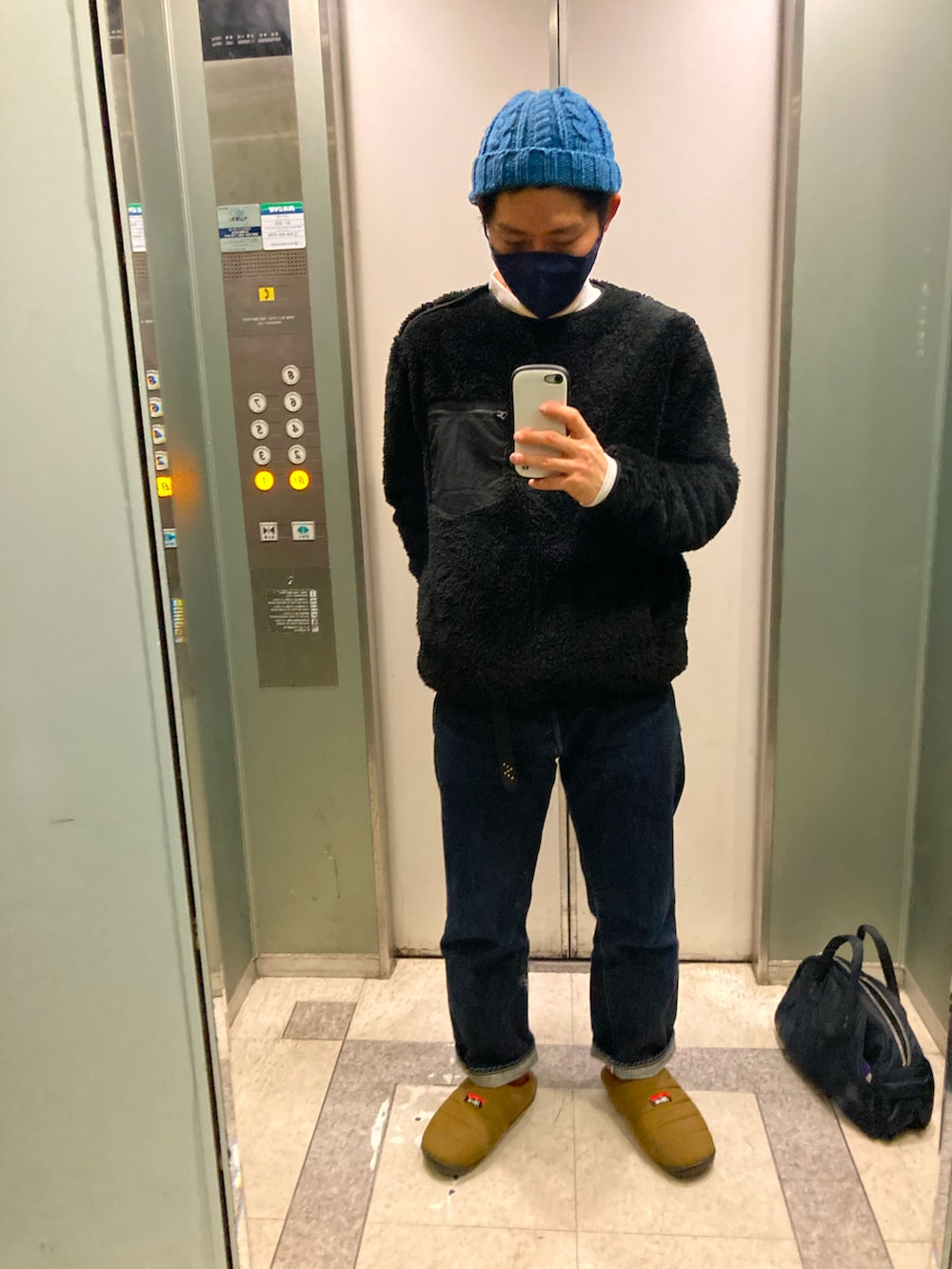 「JELADOのアイテム（ニットキャップ/ビーニー、ブルー系）」を使った、00331169さん（メンズ・166cm）の冬コーディネートの3枚目の写真